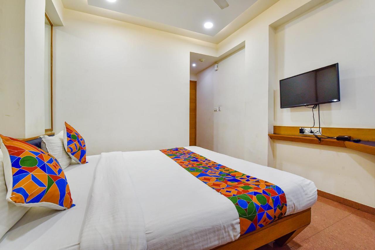 Fabhotel Prime Grand Unity, Changodar Ahmedabad Exterior photo