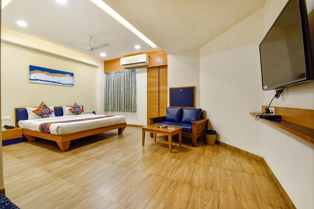 Fabhotel Prime Grand Unity, Changodar Ahmedabad Exterior photo